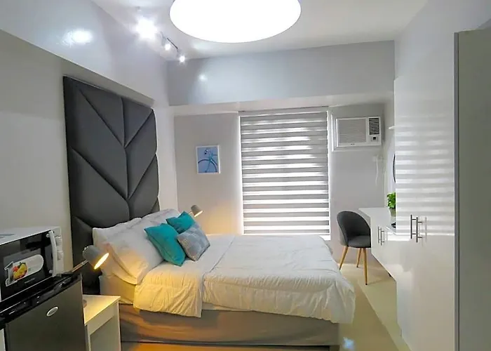 Apartment Living In 24/7 *