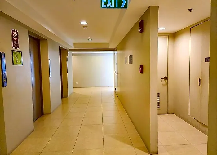 Apartment Living In 24/7 *